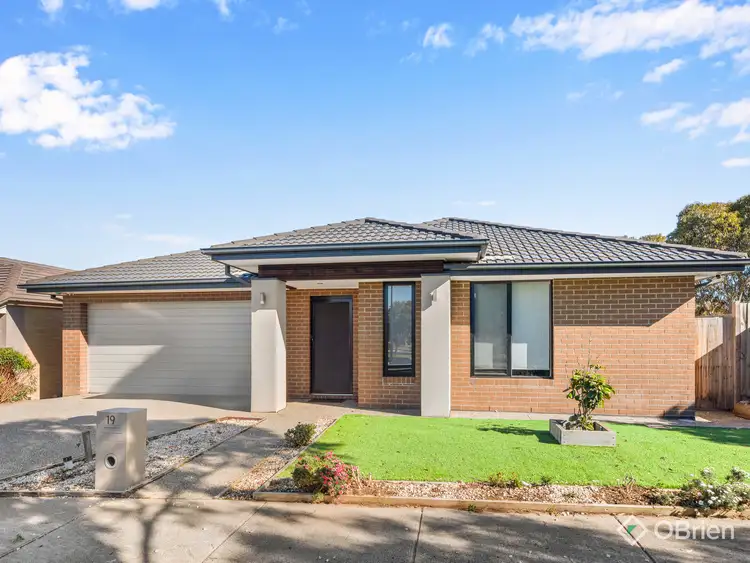 Main view of Homely house listing, 19 Kurrali Crescent, Werribee VIC 3030