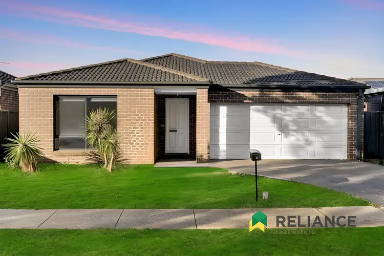 4 Edenvale Street, Manor Lakes VIC 3024