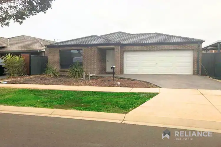 4 Edenvale Street, Manor Lakes VIC 3024