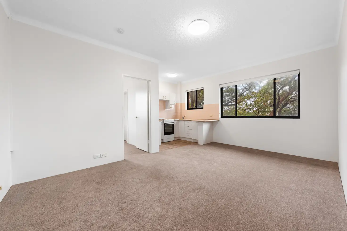 Main view of Homely unit listing, 13/7-9 Birchgrove Road, Balmain NSW 2041