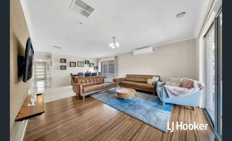 Fourth view of Homely house listing, 4 Winchcombe Way, Cranbourne North VIC 3977