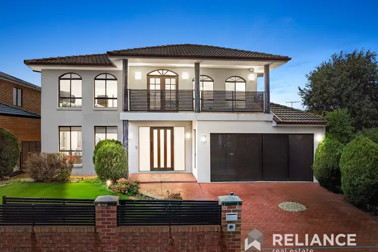 15 Bentley Avenue, Roxburgh Park VIC 3064