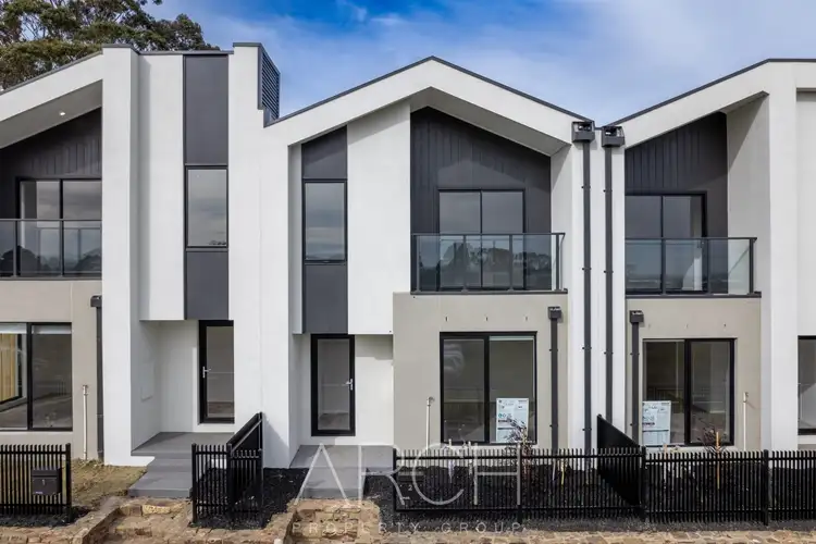 2 Ted Street, Cranbourne VIC 3977