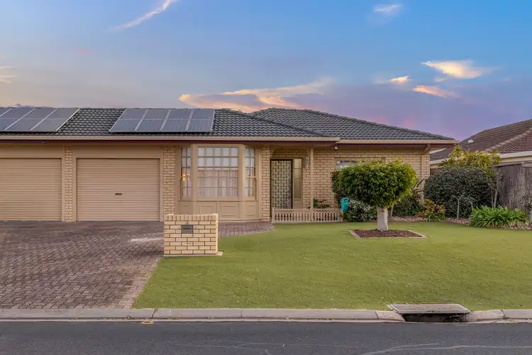 2/3 Anglers Court, West Lakes Shore SA 5020