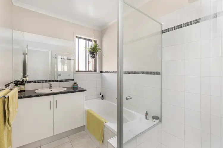 Fifth view of Homely house listing, 3 Edgewater Close, Eaglehawk VIC 3556