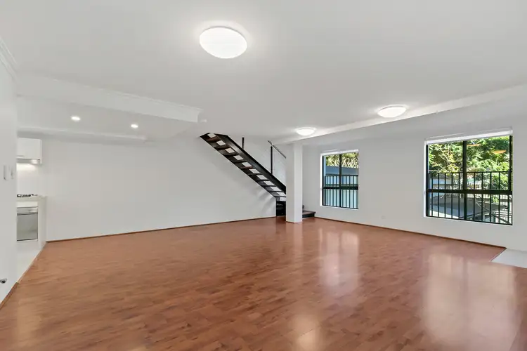 20/1-35 Pine Street