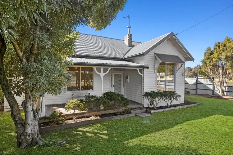 61 Main Road, Hepburn Springs VIC 3461