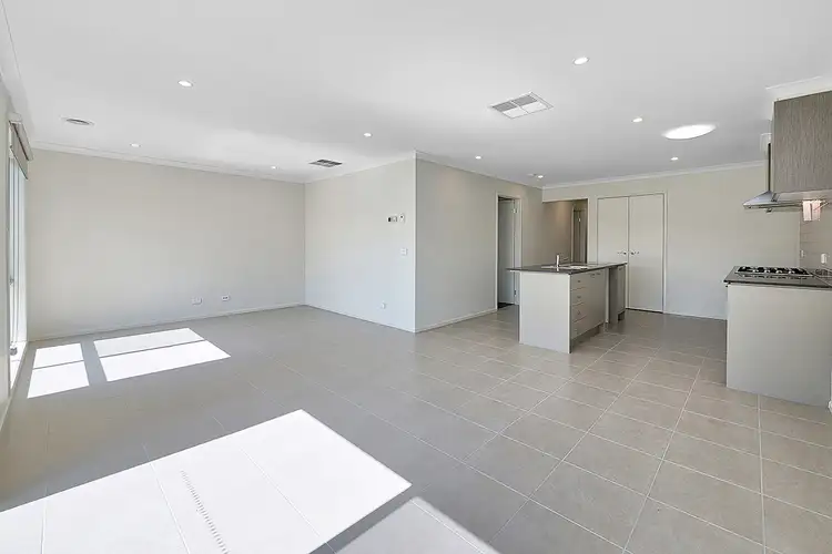 Fifth view of Homely house listing, 32 Aquatic Drive, Cranbourne West VIC 3977