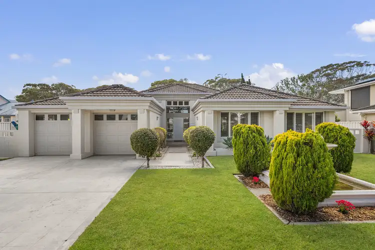 9 Seabreeze Court, Bonny Hills NSW 2445