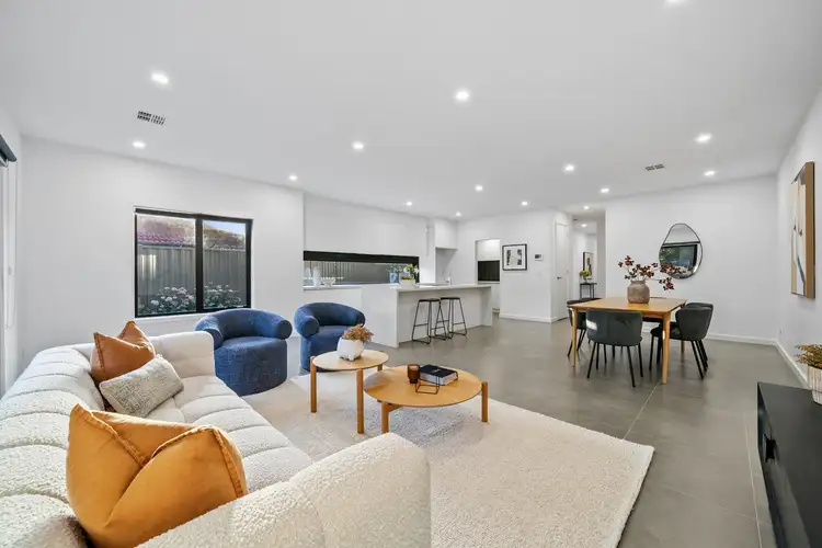 38B Chris Court, Hillside VIC 3037