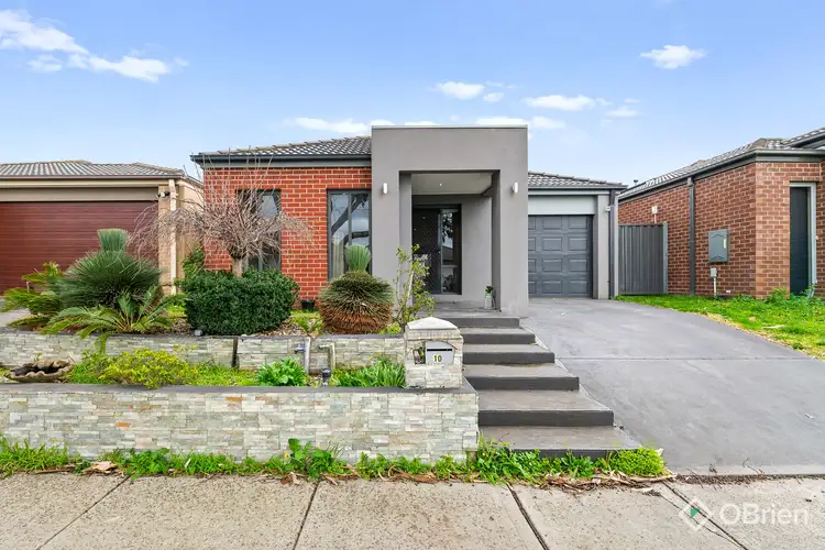 10 Taradale Street, Cranbourne North VIC 3977