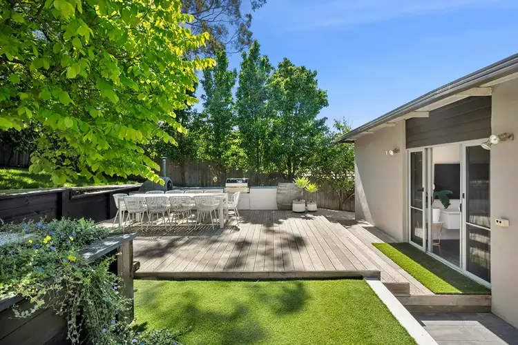 22 Lambhill Crescent, Highton VIC 3216