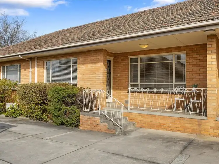 2/415 Elgar Road, Mont Albert VIC 3127