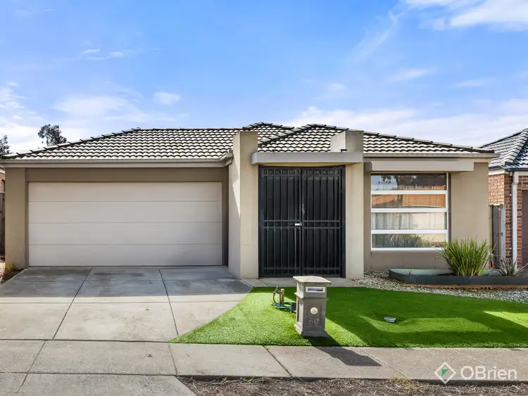34 Yellow Gum Way, Manor Lakes VIC 3024