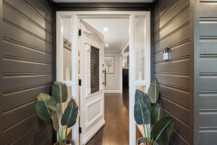 109 Lake Shore Drive, North Avoca NSW 2260