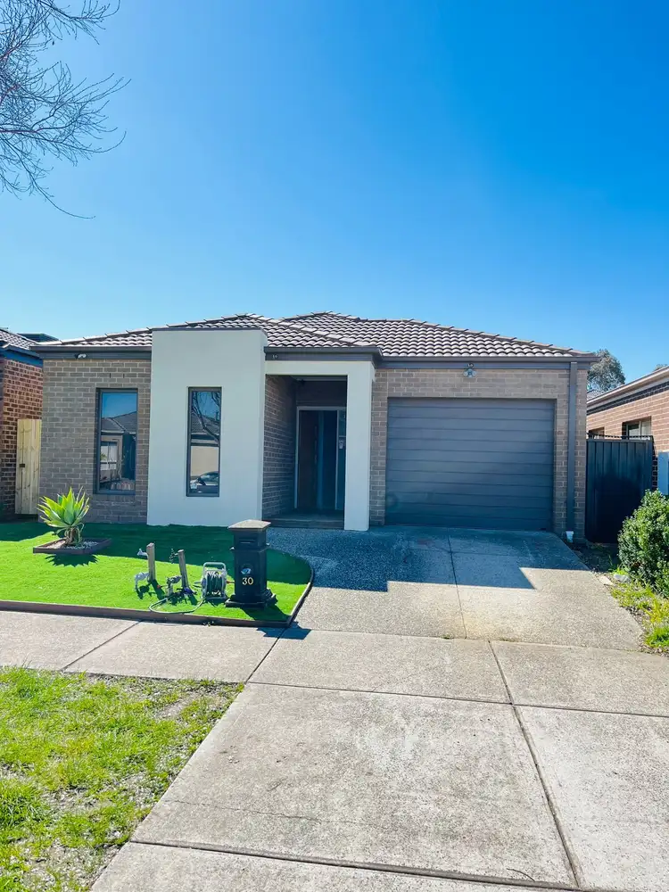 30 Thorngrove Avenue, Craigieburn VIC 3064