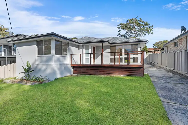 14 Parkside Drive, Charmhaven NSW 2263