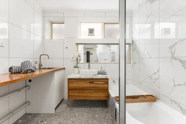 Sixth view of Homely apartment listing, 8/25 Mitford Street, St Kilda VIC 3182