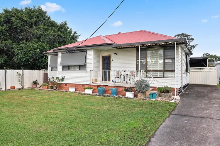 4 Dean Avenue, Raymond Terrace NSW 2324