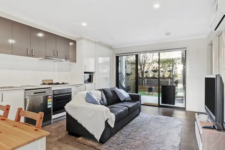 8/60 John Gorton Drive, Coombs ACT 2611