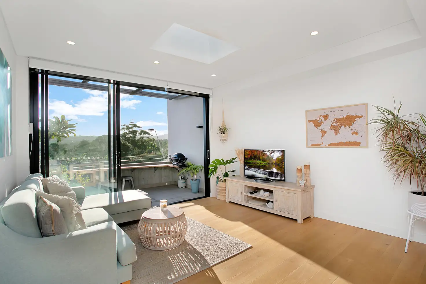 Main view of Homely unit listing, 28/1 Walsh Street, North Narrabeen NSW 2101
