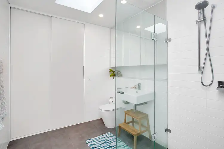 Fifth view of Homely unit listing, 28/1 Walsh Street, North Narrabeen NSW 2101
