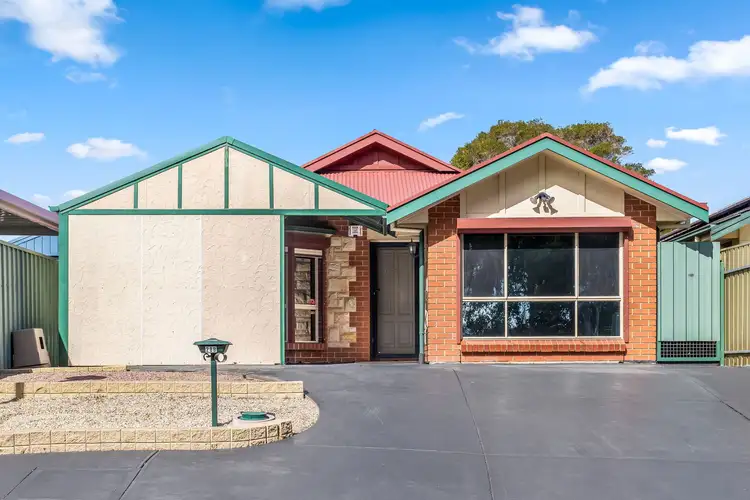 28B Madigan Crescent, Woodcroft SA 5162