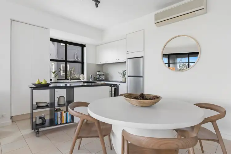 Fourth view of Homely apartment listing, 4/3 Ormond Esplanade, Elwood VIC 3184
