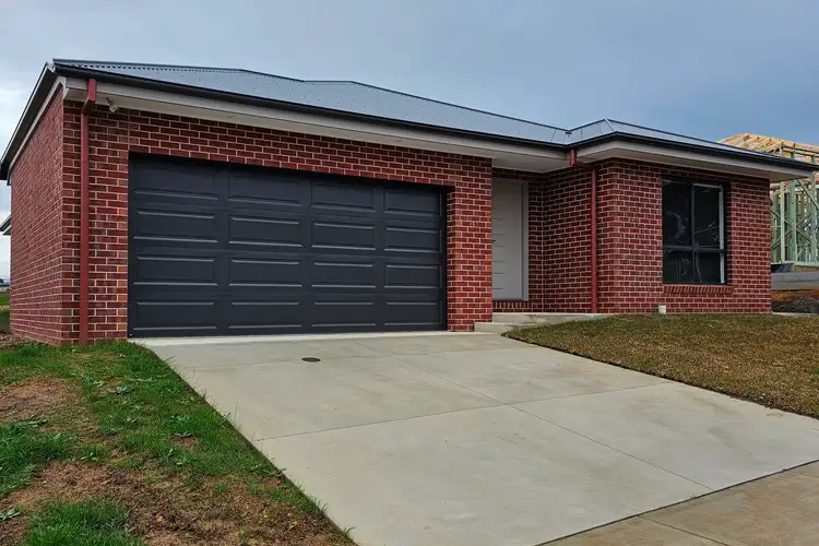 32 Rodeo Drive, Thurgoona NSW 2640