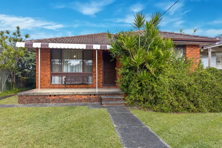 28 Lone Pine Avenue, Umina Beach NSW 2257