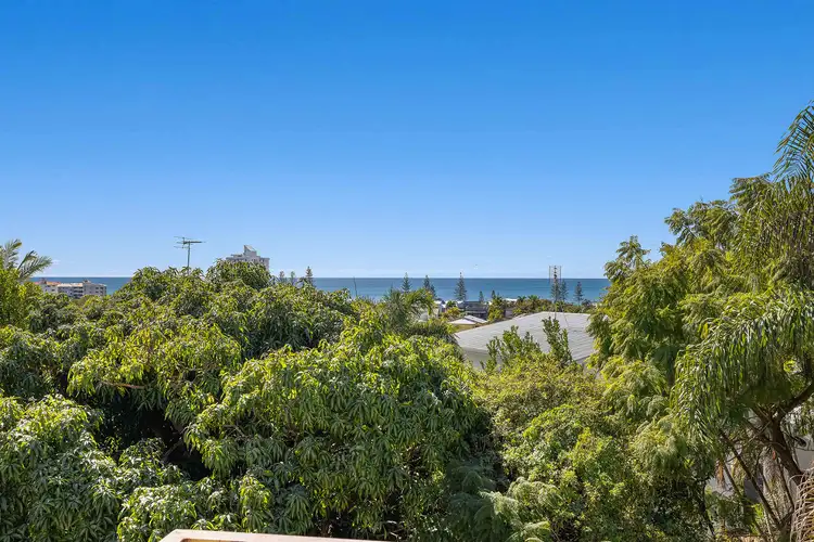 6 Tantula Road East, Alexandra Headland QLD 4572