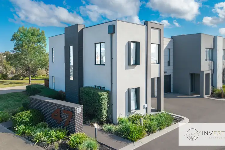 25/47 Waterhaven Boulevarde, Point Cook VIC 3030