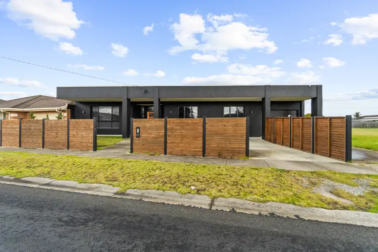 2 The Avenue, Morwell VIC 3840