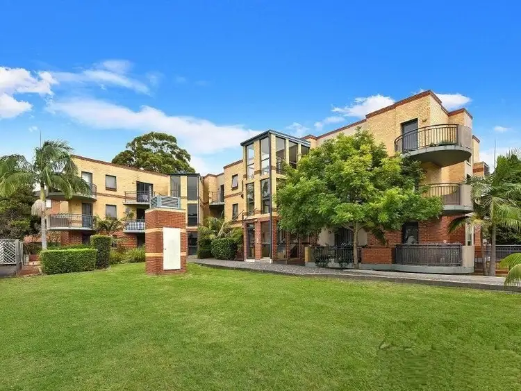 8/56 Ninth Avenue, Campsie NSW 2194