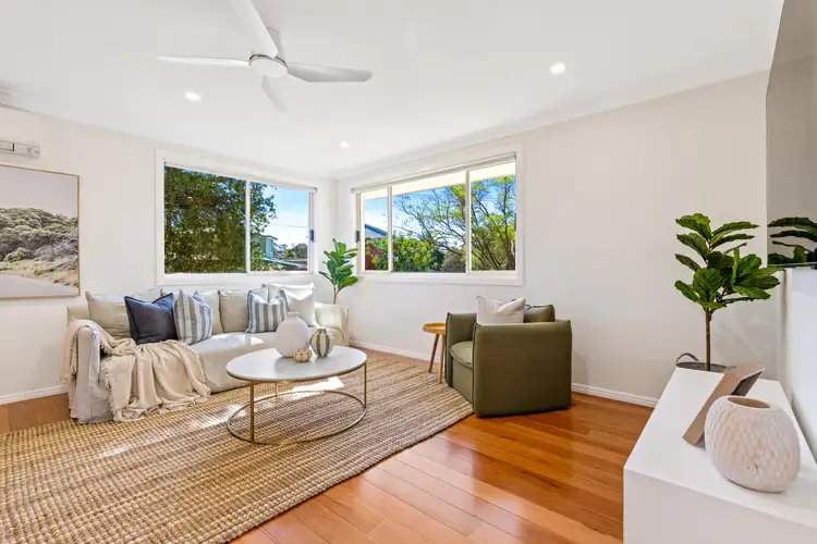 16 Lodge Avenue, Old Toongabbie NSW 2146