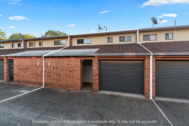 3/2 College Street