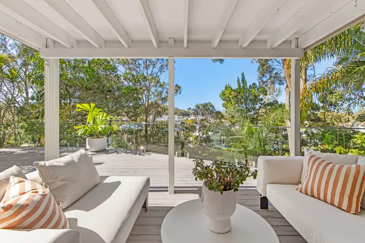 88 Ocean Parade, Burleigh Heads QLD 4220