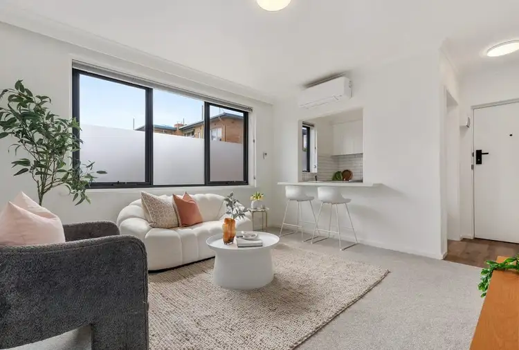 8/2 Shirley Grove, St Kilda East VIC 3183