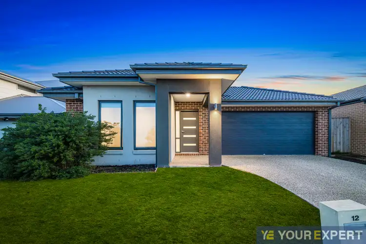 12 Dewhurst Circuit, Cranbourne East VIC 3977