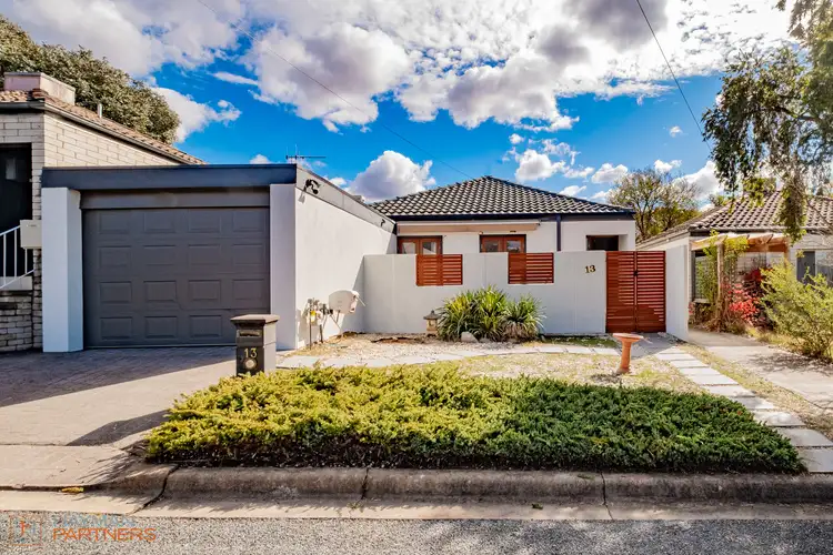 13 Cosgrove Street, Curtin ACT 2605