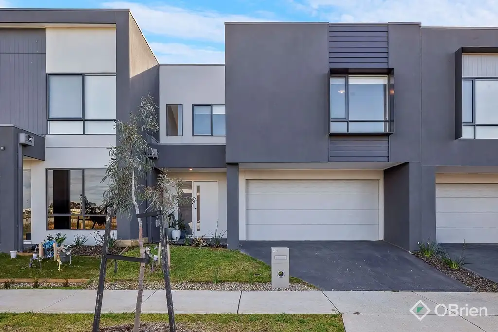 Main view of Homely townhouse listing, 30 Inverloch Avenue, Clyde VIC 3978
