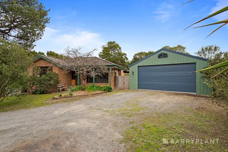 8 Jacka Street, Launching Place VIC 3139