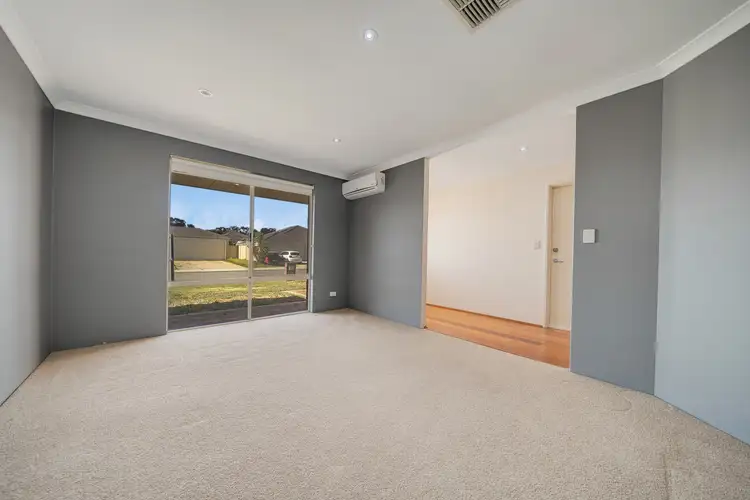Sixth view of Homely house listing, 33 Tarradee Circuit, Thornlie WA 6108