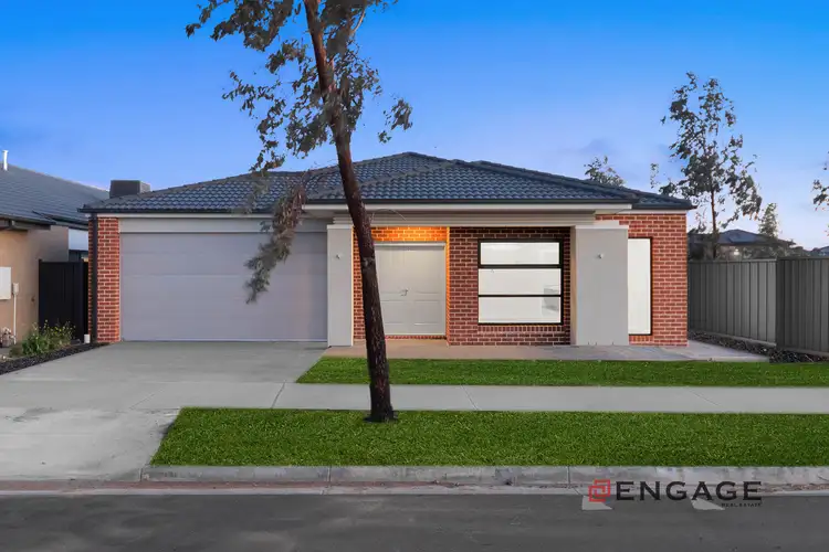 Third view of Homely house listing, 33 Londonderry Crescent, Tarneit VIC 3029