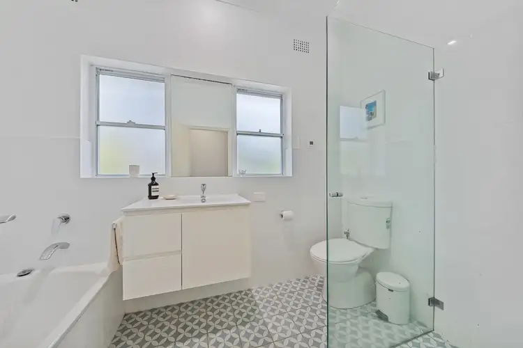 Sixth view of Homely house listing, 6 Shaddock Avenue, Pymble NSW 2073