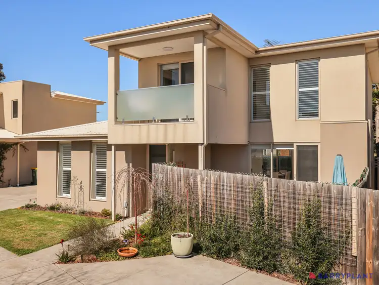 2/7 Garden Court, Cape Woolamai VIC 3925