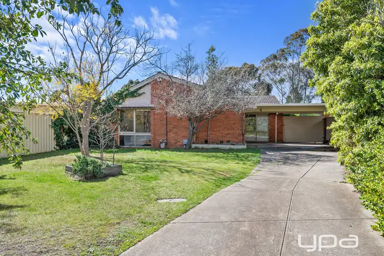4 Bruthen Court, Brookfield VIC 3338