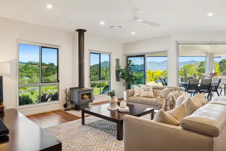 4 Jagera Court