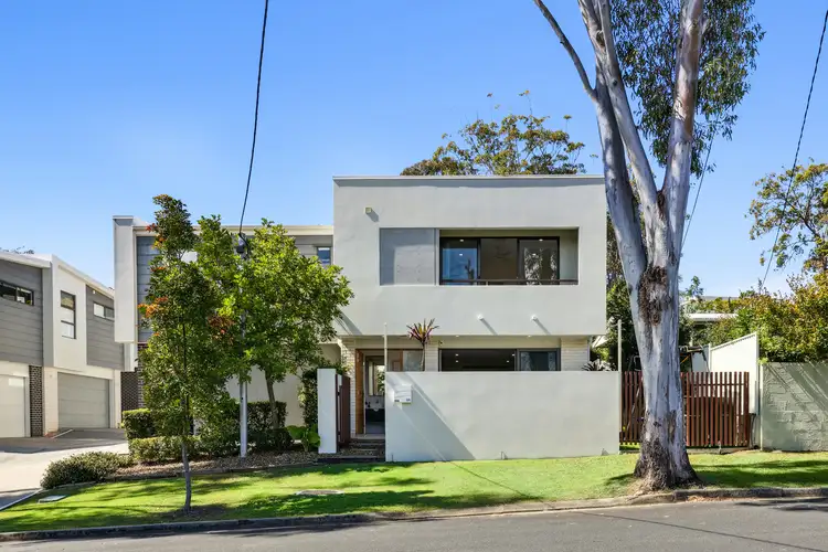 2A Wallace Street, Southport QLD 4215