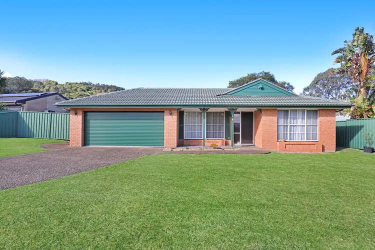 13 Regency Crescent, Berkeley NSW 2506